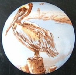 CERAMIC CABINET KNOB PELICAN